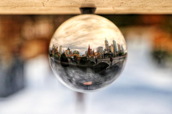 LENSBALL18 00002